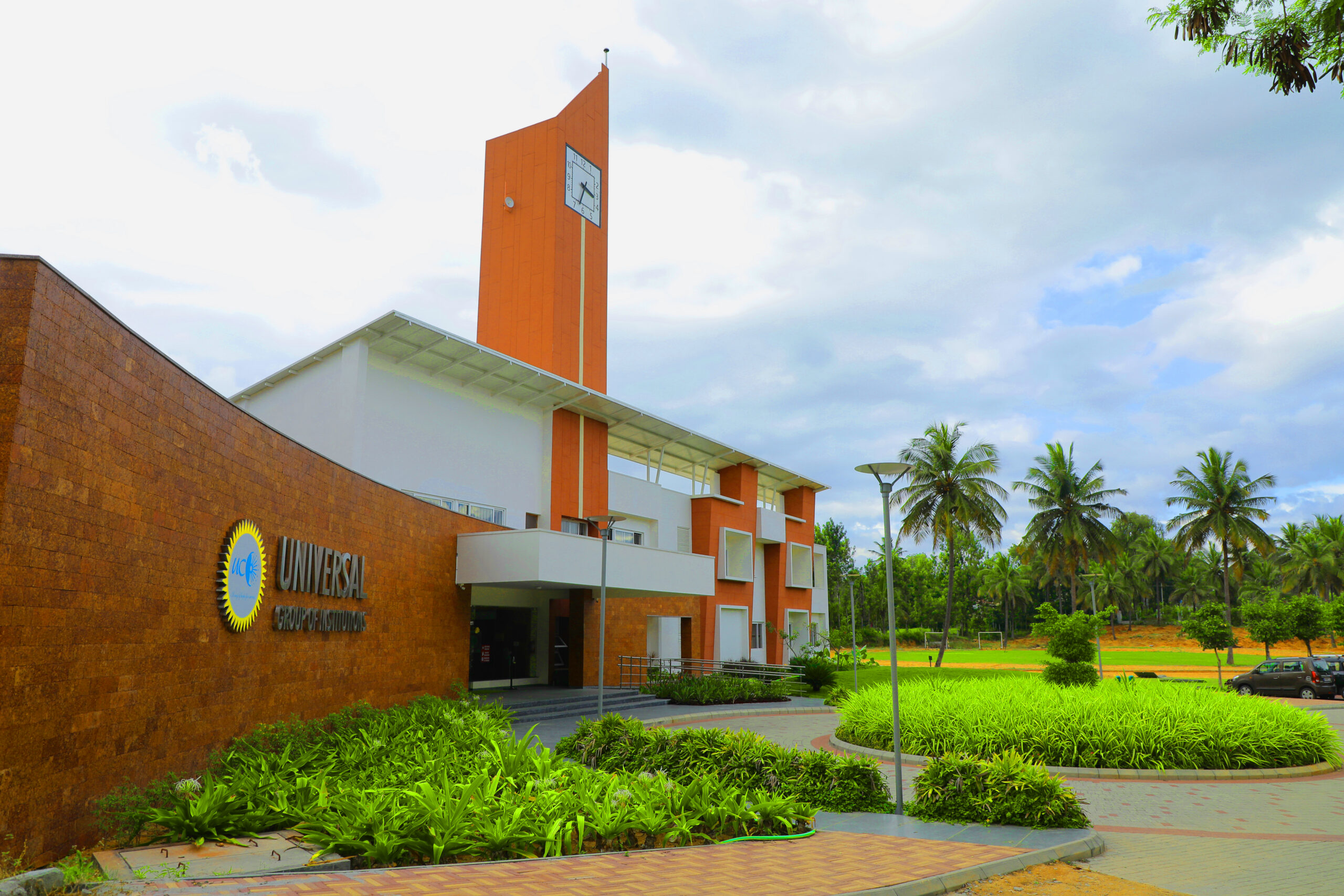 Universal PU College